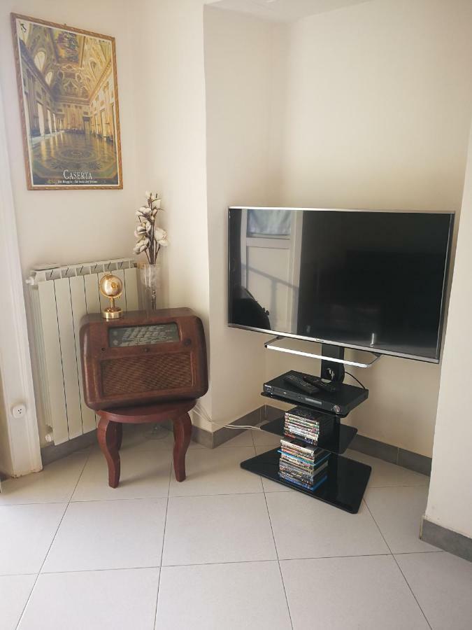 Reggiahome Apartment Caserta Exterior photo